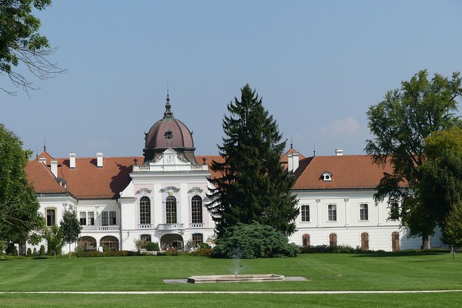 Sisi's Godollo Palace Tour from Budapest - Getting to the meeting point without stress