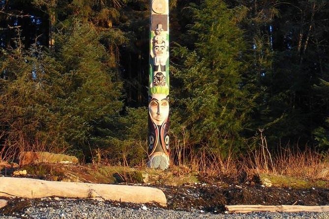 Sitka Sightseeing Tour including Fortress of the Bear and Totem Poles - Fortress of the Bear: what close viewing feels like (and what to expect)