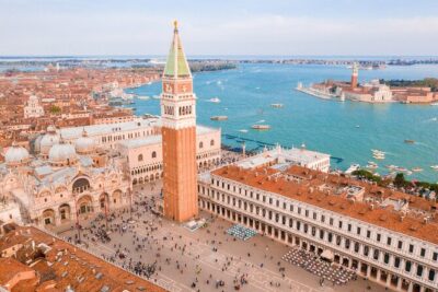 Skip-the-Line: Doge's Palace & St. Mark's Basilica Fully Guided Tour - Piazza San Marco stop: a short orientation you can actually use