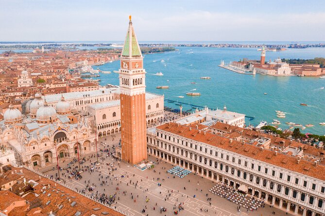 Skip-the-Line: Doge's Palace & St. Mark's Basilica Fully Guided Tour - Piazza San Marco stop: a short orientation you can actually use
