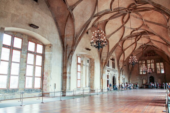 Skip the line: Prague Castle Interiors Tour with Local Guide - Timing and pacing in a 2.5-hour loop