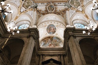 Skip the Line Royal Palace Madrid Exclusive Guided Tour - Meeting at Plaza de la Armería: Simple Start, Realistic Timing