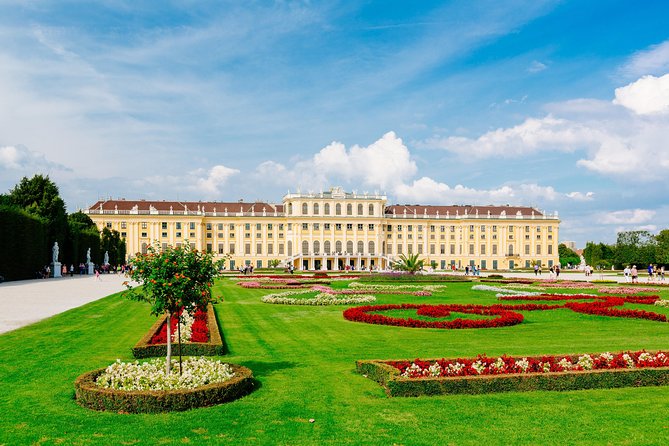 Skip-the-Line Schonbrunn Palace Guided Tour and Vienna Historical City Tour - Vienna’s big palaces and why the route tells a story