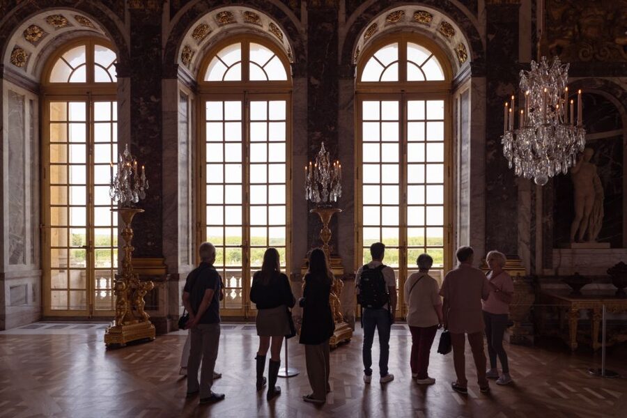 Skip-the-Line Versailles Palace Tour by Train from Paris - Gardens of Versailles: Musical Gardens vs Fountain Show (And the Schedule Trap)