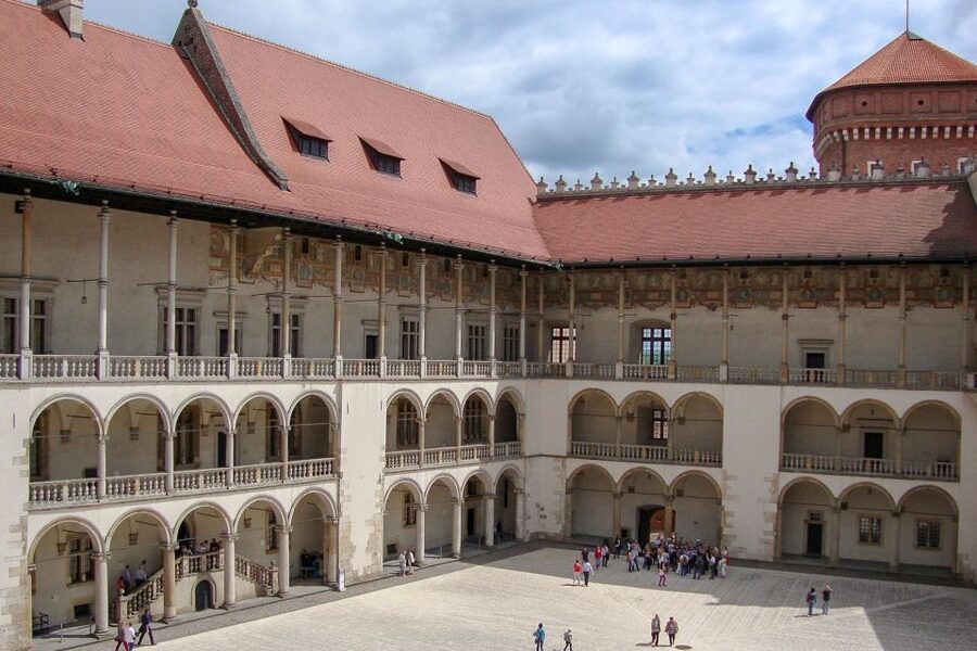Skip-the-Line Wawel Castle Chambers Private Tour - Wawel Castle on one smart plan