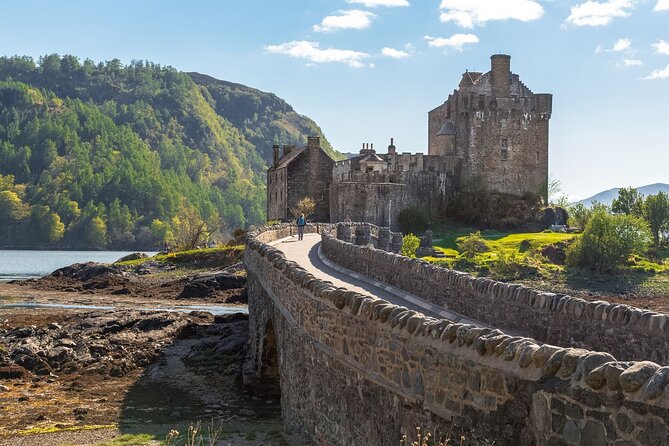 Skye Day Tour from Inverness with Fairy Pools & Dunvegan Castle - Sligachan: a short stop with Cuillin mountain drama