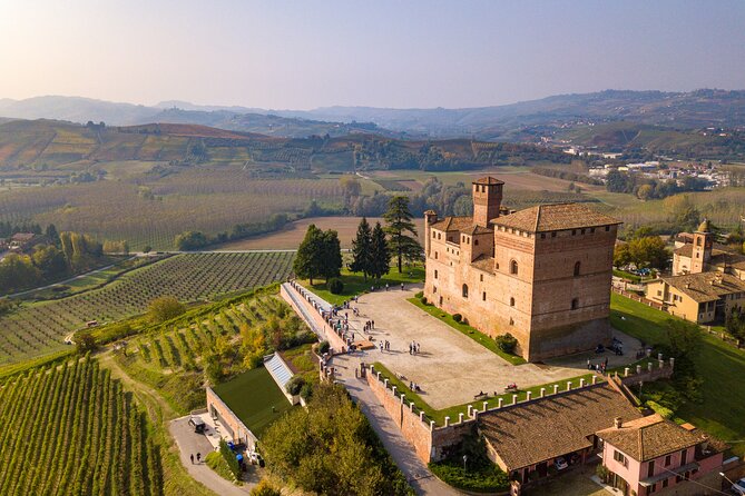 Small-Group Barolo Wine Tasting, Alba & UNESCO Piedmont Hills - Milan to Alba: rolling out of the city at 9:00 and getting the winemaking rhythm