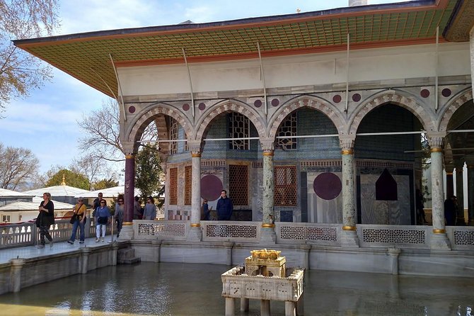 Small-Group Topkapi Palace and Harem Tour with Tickets - Price and value: when this tour feels fair