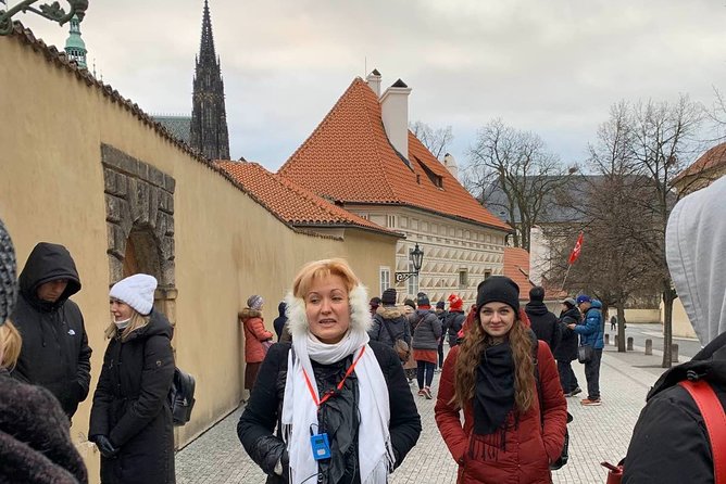 Small-Group Tour of Prague Castle with a local guide - St. Vitus Cathedral interior: the star of the complex