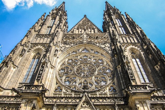 Small-Group Tour of Prague Castle with a local guide - First Courtyard and Second Courtyard: ceremonial entry, then daily life