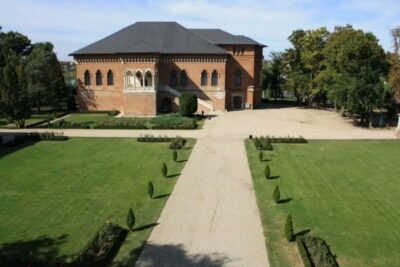 Small Group Tour to Mogosoaia Palace & Snagov Monastery - What you should look for while you’re there