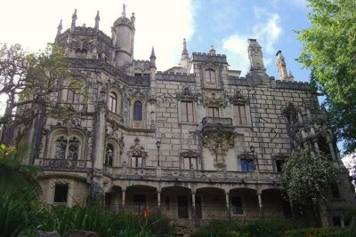 Small Group Tour to Sintra, Pena Palace, Cabo Roca and Cascais - Your Morning in Lisbon: Pickup, Van Comfort, and Timing