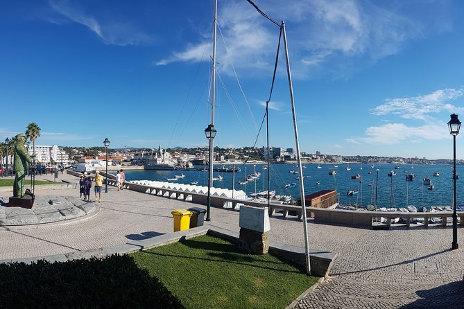 Small Group Tour to Sintra, Pena Palace, Cabo Roca and Cascais - Cascais Historic Center: 60 Minutes for Sea Air and Lunch Options