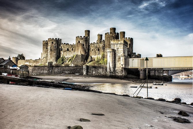 Snowdonia & The 3 Castles Tour - Smallest House in Britain: A Tiny Break That Still Feels Weird in a Good Way