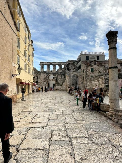 Split and Diocletian's Palace walking tour with a local guid - Language and guide quality: why it changes everything