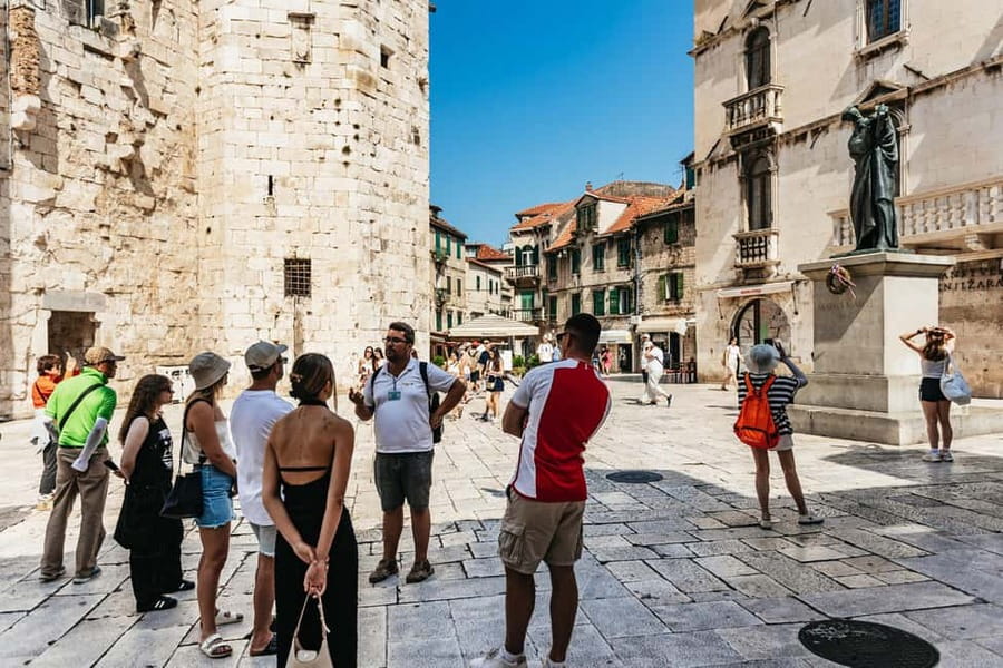 Split: Diocletian Palace & Old Town Guided Walking Tour - Why the guides matter: what you should look for (and what people love)