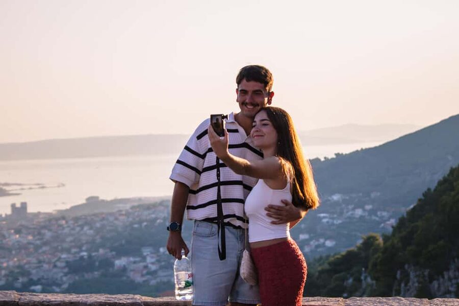 Split: Sunset at Klis Fortress with Sightseeing Bus - Why Klis Fortress Sunset Works So Well Above Split