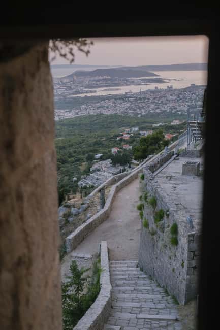 Split: Sunset at Klis Fortress with Sightseeing Bus - What to Bring for Klis: Shoes, Comfort, and a Wind Plan