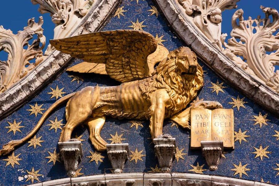 St Mark's Basilica and Doge's Palace Priority Entry Ticket - St. Mark’s Basilica: Golden Mosaics and Byzantine Power