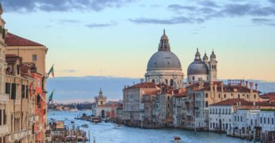 St. Mark’s Basilica, Doge’s Palace & Glass Factory Tour - What you’ll see at the Basilica: mosaics, Byzantine details, and guide-led context