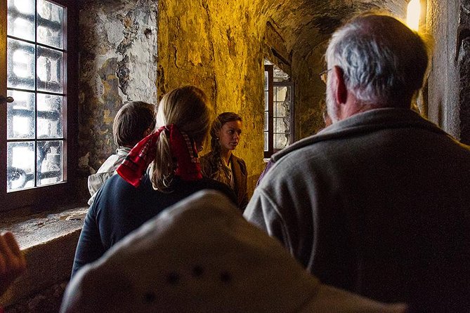 St Mark's Basilica & Doge's Palace with Secret Passages Access - Where you meet and where you end: simple Venice navigation