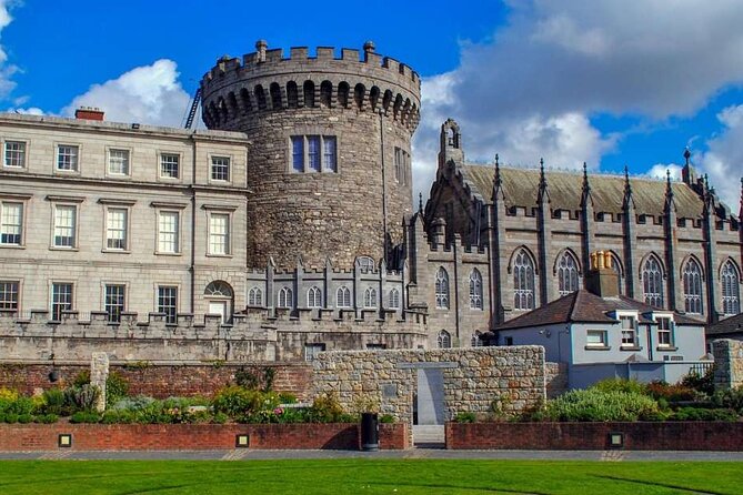 St Patrick's Cathedral, Book of Kells and Dublin Castle Tour - Walking logistics that actually affect your day