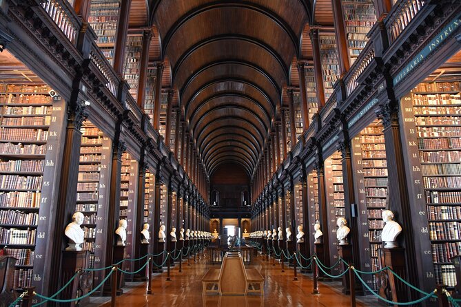St Patricks Cathedral. Dublin Castle, Book of Kells Heritage Tour - Getting the most out of the walk: practical tips that save time