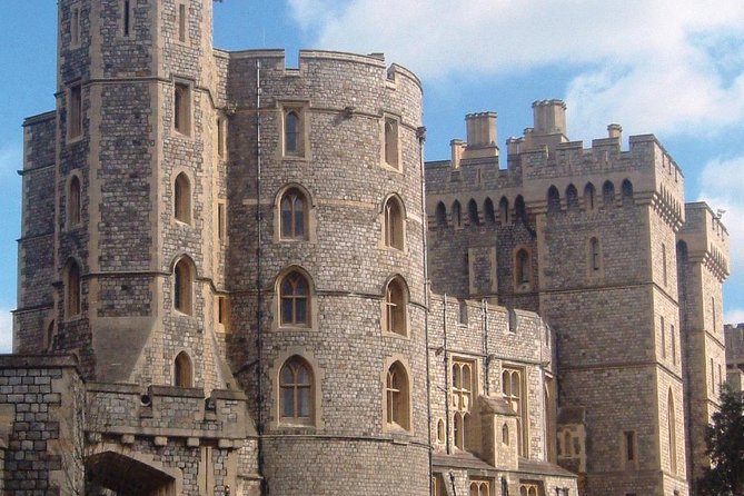 Stonehenge, Windsor Castle and Bath Full Day Guided Tour - St George’s Chapel: Gothic Power in a Short Visit