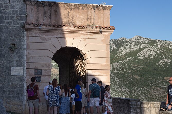 Sunset Klis Fortress Tour From Split with Sightseeing bus - Sunset views: the best part, with one practical twist