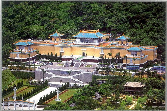 Taipei City Morning Tour with National Palace Museum entry - Key highlights to look for