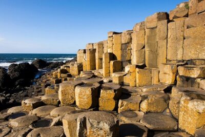 The Giant's Causeway, Dunluce Castel and Belfast - Spanish guide - Giant’s Causeway: hexagons, symmetric columns, and a clear-day payoff