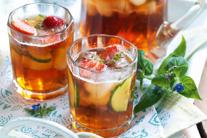 The Kensington Palace Gardens Royal High Tea - Guides can turn a nice walk into a standout afternoon