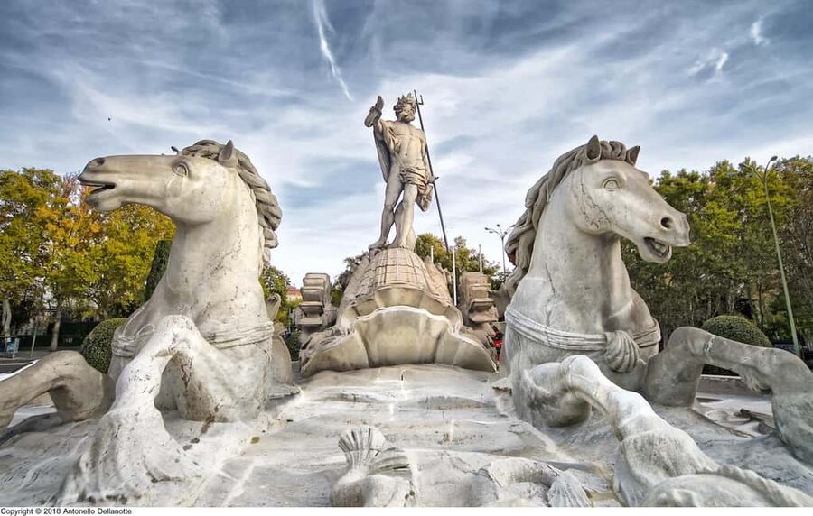 The Most Complete Tour of Madrid: Austrias, Cathedral, Palace - Local Guides - Plaza de la Villa and the shift toward royal power