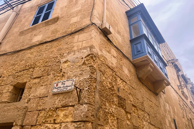 Three cities walking tour incl. entrance to Inquisitor's palace - Walking Through Birgu’s Main Gate Area and the “Three Cities” feel