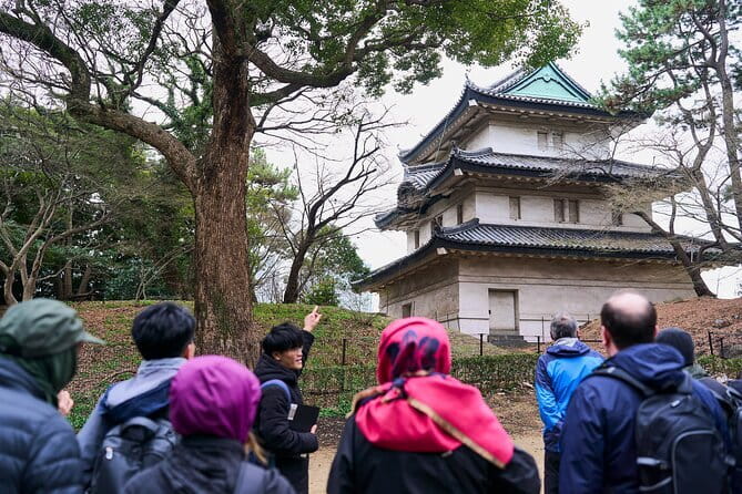 Tokyo Castle & Imperial PalaceーShogun Walking Tour - Edo Castle’s footprint: how Tokyo got its shape