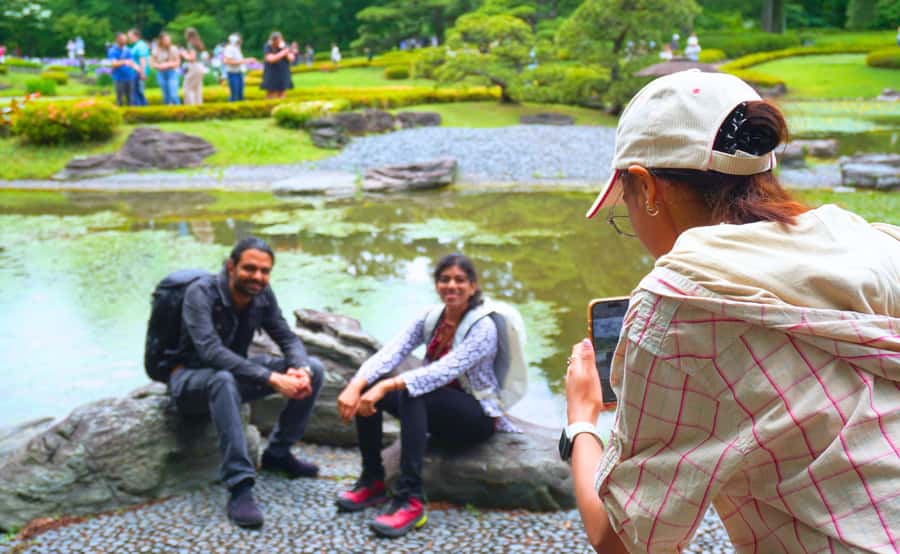 Tokyo: Imperial Palace, the history of Japan (ENGLISH GUIDE) - Former soldiers’ barracks and Edo’s foundation under your feet