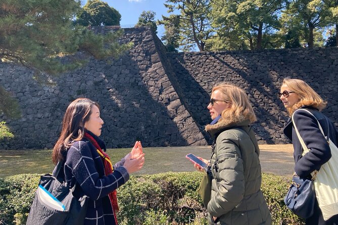 Tokyo Private Tour! Edo Castle & Imperial Palace East Gardens - Stop by stop: East Gardens highlights from Ote-mon Gate to Edo Castle ruins