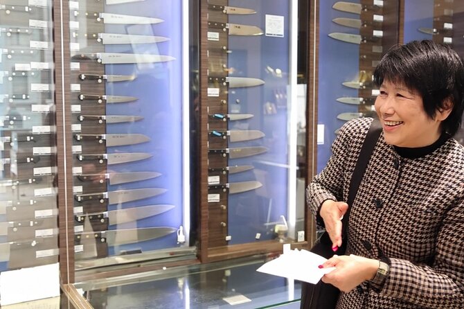 Tokyo's Imperial Palace & Nihonbashi Tour - Knife culture at Kiya Nihombashi: practical craft, not just souvenirs