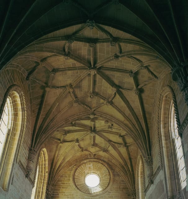 Tomar: Knight's Templar Castle and Convent of Christ Tour - Itinerary Walkthrough: How the 2 Guided Hours Unfold