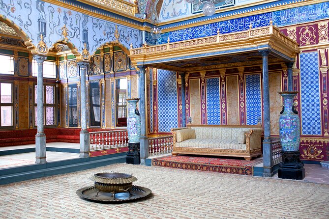 Topkapi Palace and Harem Guided tour with Skip-the-Line Tickets - Skip-the-Line at Topkapi: What You Actually Gain