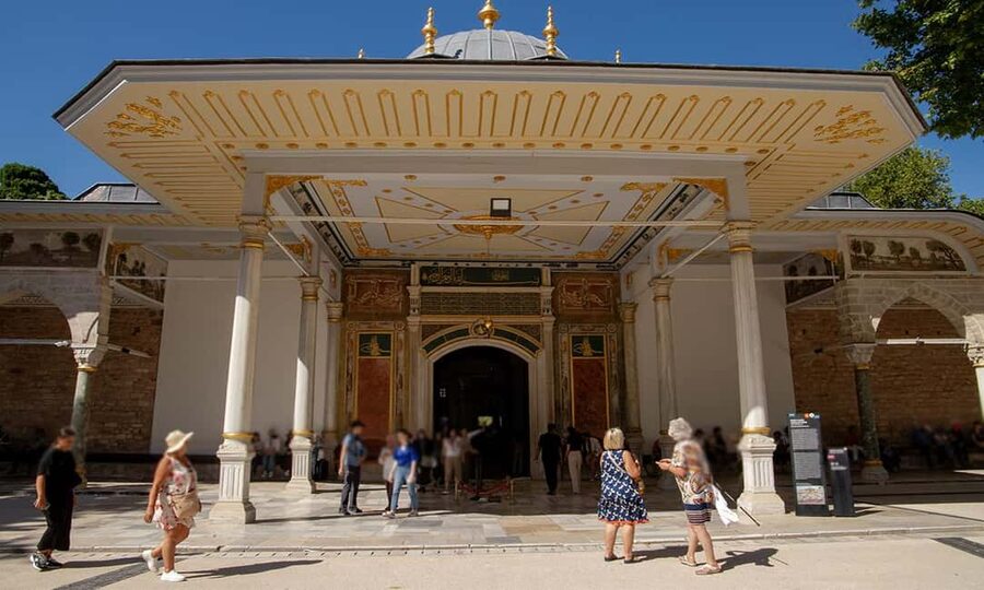 Topkapi Palace + Basilica Cistern Tickets & Audio Guide - Blue Mosque Bonus Audio Guide: A Free Add-On You Control
