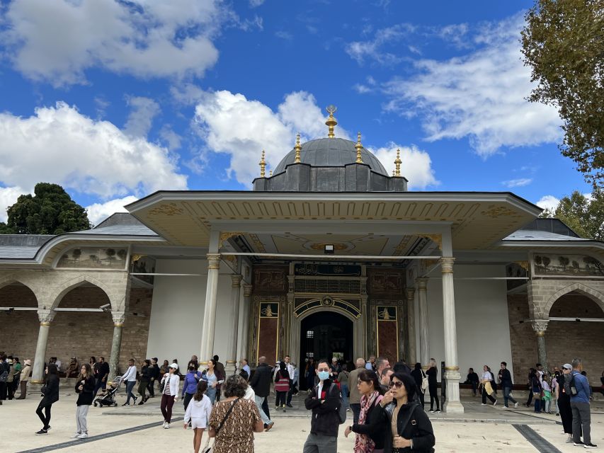 Topkapi Palace&Harem-Guided Tour-Skip lines- All tickets inc - Second Courtyard and the Harem: Concubines, Courtiers, and Control