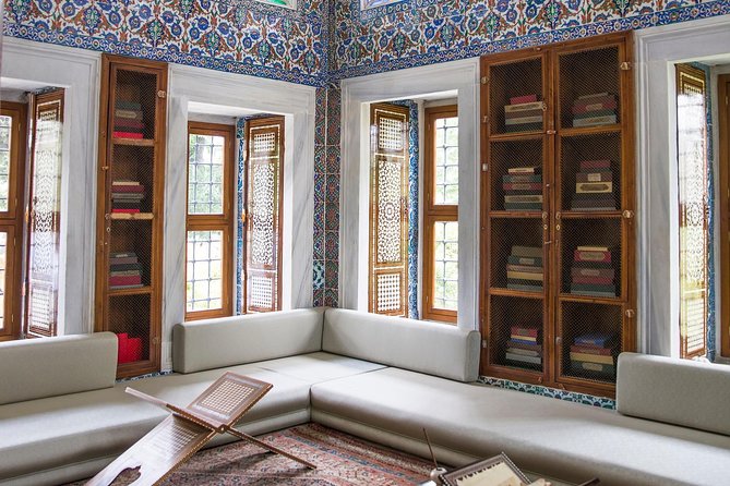 Topkapi Palace Skip-The-Line Entry with Guided Tour - Who should book this Topkapi Palace guided skip-the-line tour