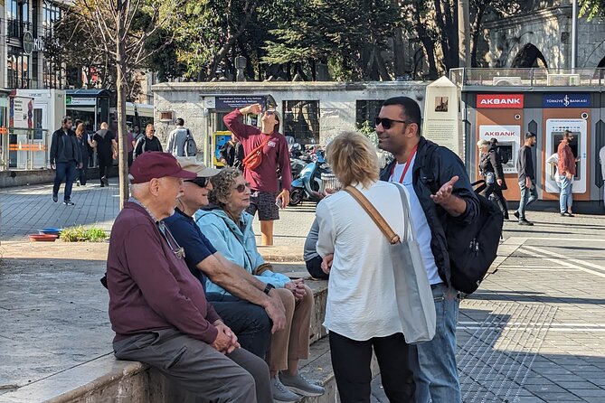 Topkapi Palace tour with Harem,guide is included,ticket is extra - Meeting Point at Topkapi Palace Museum (Cankurtaran)