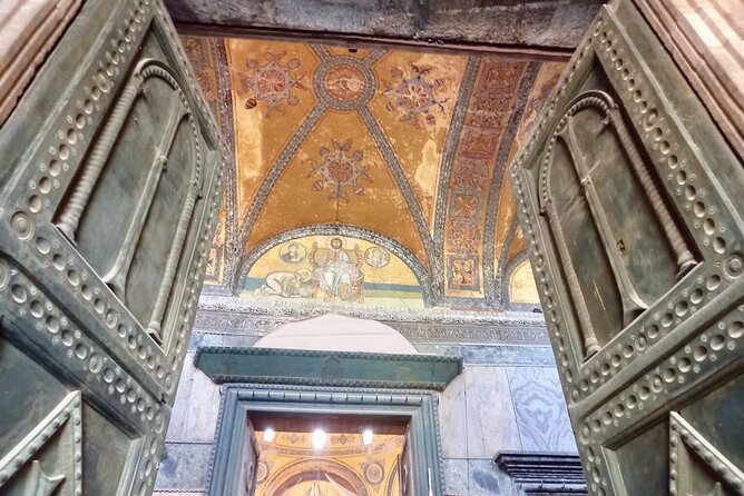 Topkapi Palace with Harem and Blue Mosque Guided Tour - Practical travel tips that make this day smoother
