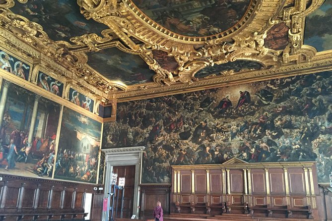 Tour of Venice in Doge's Palace and St Mark's Basilica - Optional Extras: When Upgrades Actually Change the Value