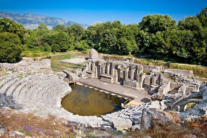 Tour to Butrint Antic City/Blue Eye Spring/Lekursi Castle - How the Blue Eye Works: A Turquoise Spring After a 30-Minute Walk