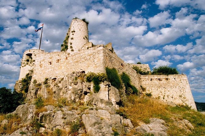Trogir Old Town & Klis Fortress from Split - A Two-Site Day from Split: Klis + UNESCO Trogir