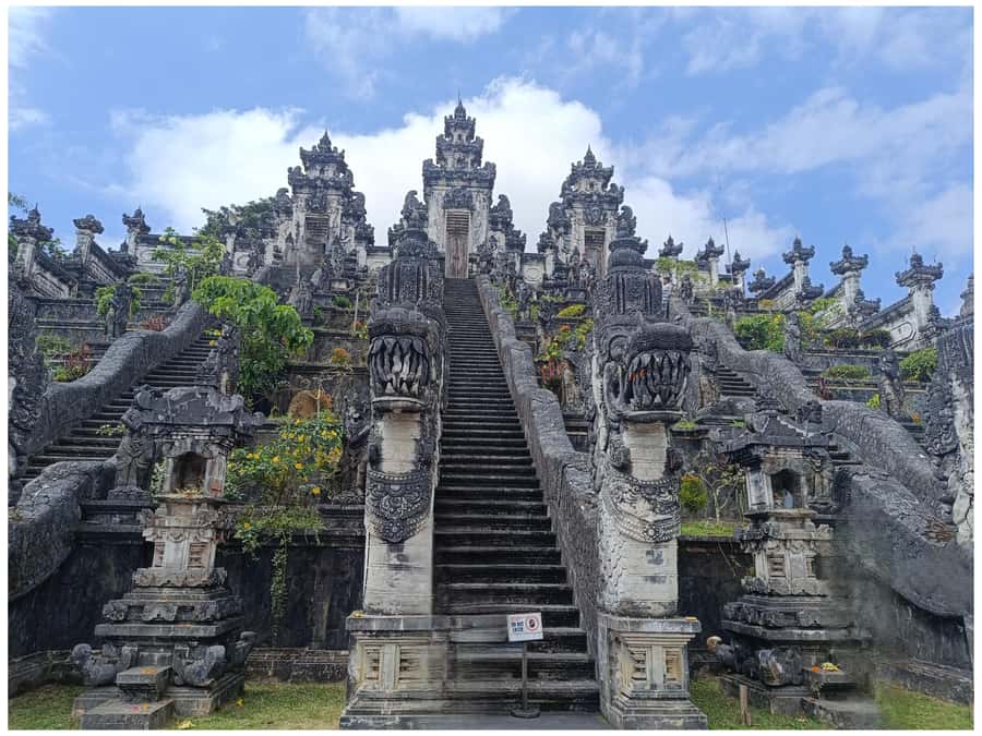 Ubud: Heaven Gate Lempuyang, Water Palace & Waterfall Tour - Tirta Gangga Water Palace: koi ponds and royal water-garden vibes