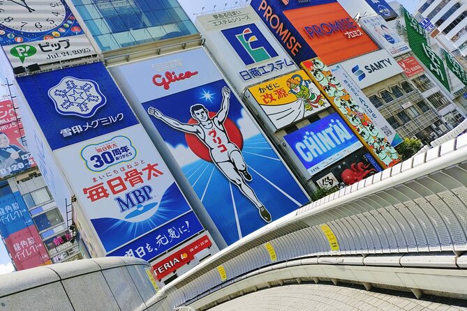 Ultimate Osaka Walking Tour: Castle, Dotonbori & Hidden Gems - Hozenji Yokocho and Hozen-ji Temple: Old Japan Mood Between Canal Lights